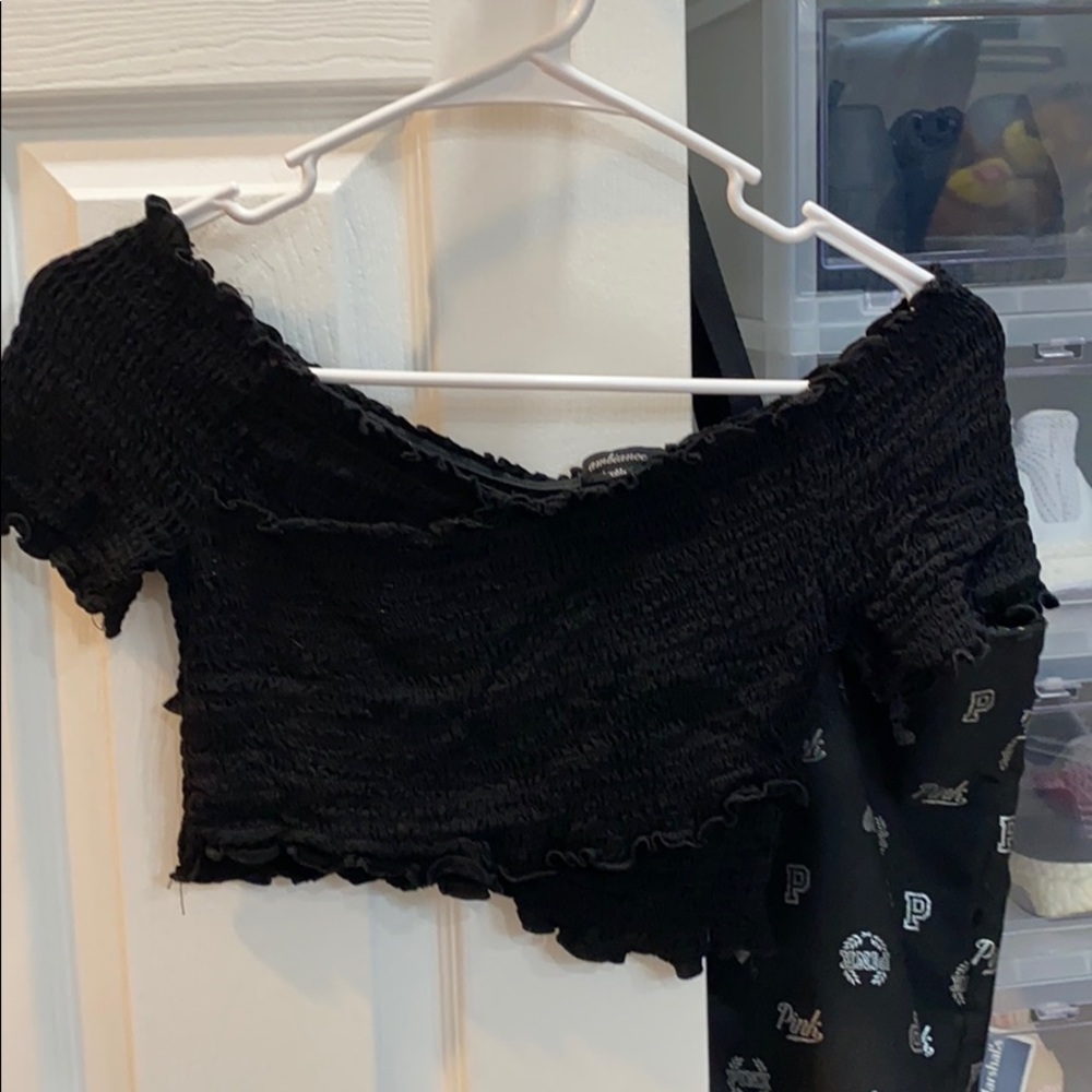 Black ruffled crop top